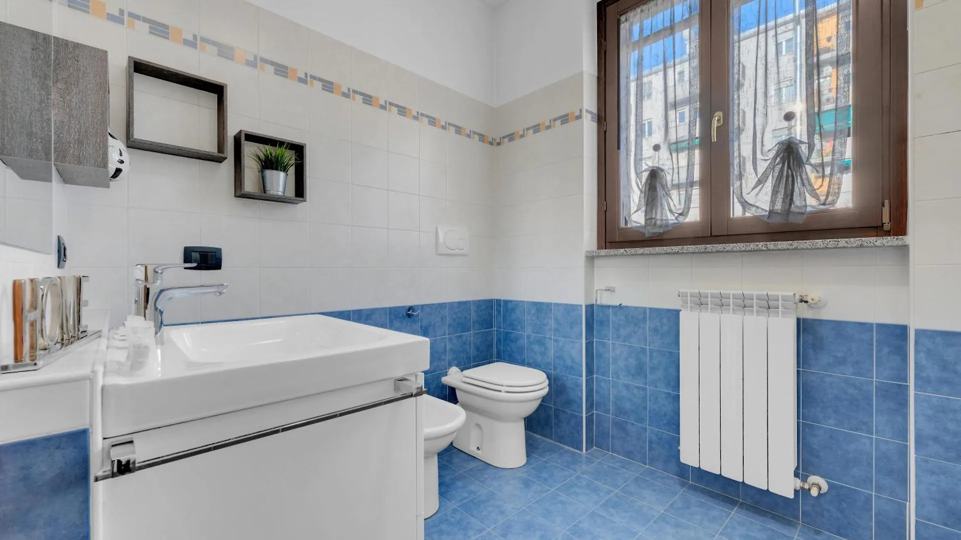 Pran27 -Crescenzago - Central - Large - Bright - Milan Apartment